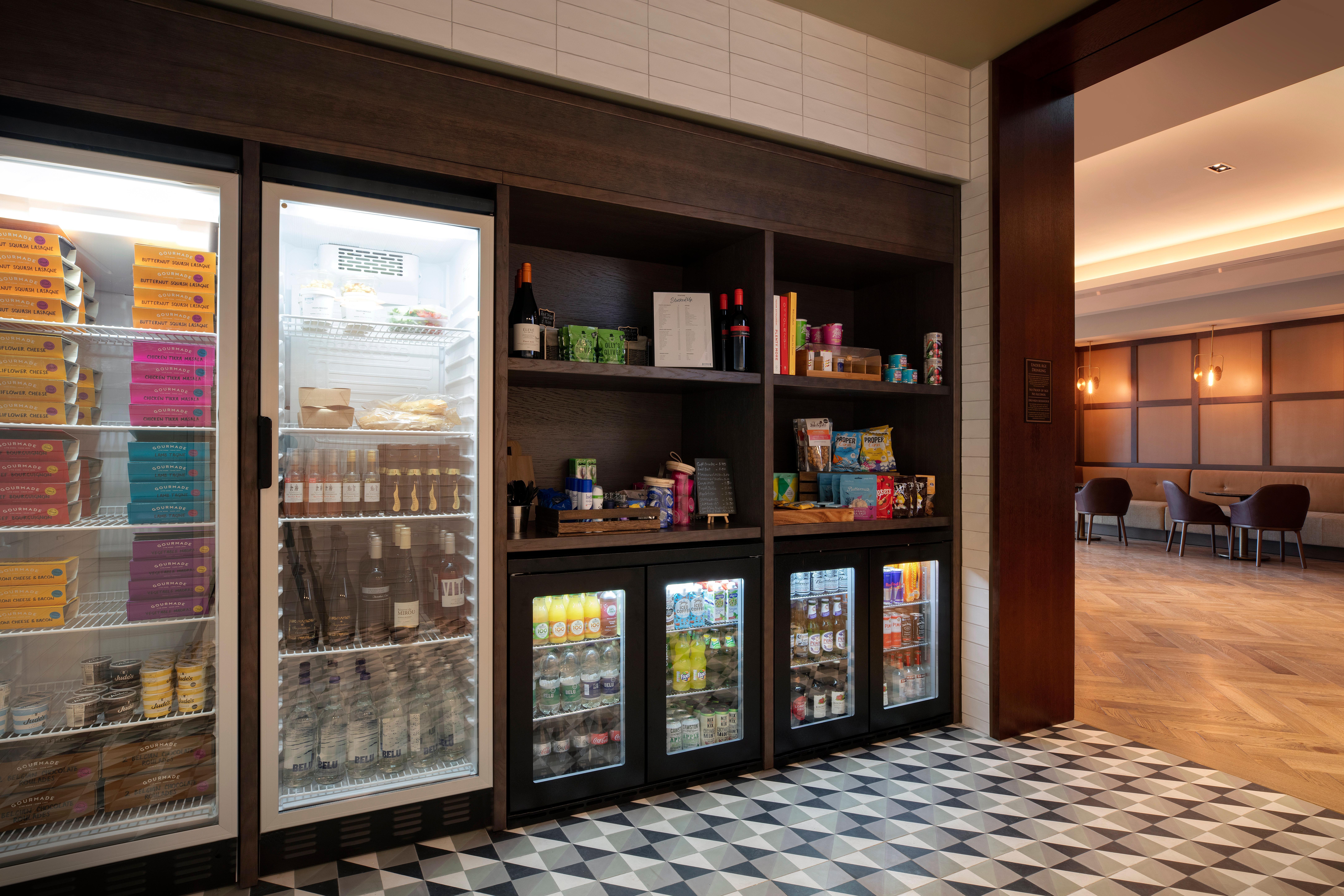 Staybridge Suites London Heathrow - Bath Road, An Ihg Aparthotel Хитроу Экстерьер фото